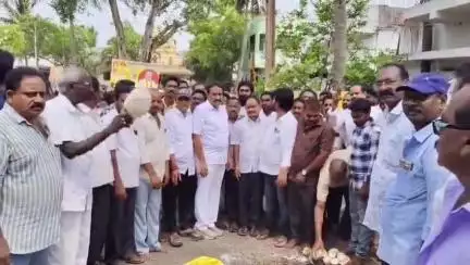 దేవరపల్లిలో పలు అభివృద్ధి పనులకు శంకుస్థాపన చేసిన ఎమ్మెల్యే బండారు సత్యానందరావు