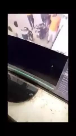 ए गाड़ी बाला हे कोई जनता हो तो बताना