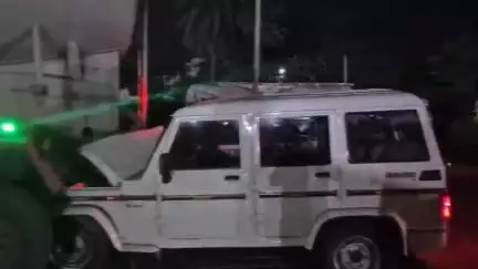 ବରଗଡ: ବିଳମ୍ବିତ ରାତିରେ ହଳଦୀପାଳି ଛକରେ ଟ୍ରକ ଓ ବୋଲେଓ ମଧ୍ୟରେ ଦୁର୍ଘଟଣା, ମଙ୍ଗଳବାର ସୂଚନା ଦେଲା ସଦର ପୋଲିସ