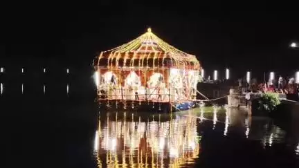 திருப்பத்தூர்: திருத்தளிநாதர் கோவிலில் தெப்ப உற்சவ விழா, திரளான பக்தர்கள் தரிசனம்