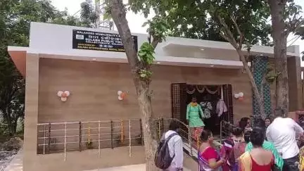ବାଲେଶ୍ବର ମ୍ୟୁନିସିପାଲଟି: ଜିଲ୍ଲାପାଳଙ୍କ କାର୍ଯ୍ୟାଳୟ ପରିସର ଓ ଟିବି ହସ୍ପିଟାଲ ଠାରେ ଆମ ଶୌଚାଳୟ ଉଦଘାଟନ କଲେ ବିଧାୟକ।