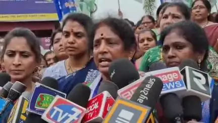 రాష్ట్రంలో మహిళలకు రక్షణ కరువైంది కాకినాడ జిల్లా మాజీ ఎంపీ వంగా గీత