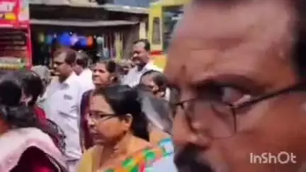 കോന്നി: ആശാ പ്രവർത്തകരുടെ രാപ്പകൽ സമരയാത്രക്ക് കോന്നി ടൗണിൽ ഉജ്ജ്വല സ്വീകരണം