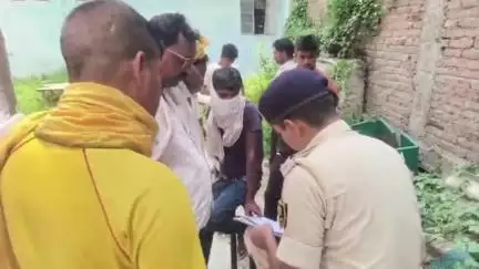 मोरवा: हलई थाना क्षेत्र के चकवेली गांव में युवक की हत्या, पिता पर आरोप, पिता मौके से फरार