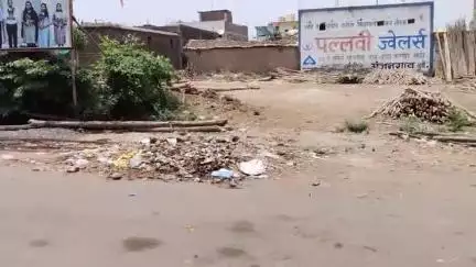 अंजनगाव सुर्जी: न.प.सफाई कामगारांचे संपमुळे डिपी रोडवर घाणीचे साम्राज्य;संप संपवून कचरा जैसे थेस्थानिकांनी केला संताप व्यक्त #Jansamasya