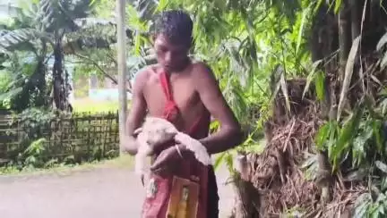 পূব ডিব্ৰুগড়: বন্য প্ৰাণী সুৰক্ষা আইনৰ অধীনত গ্ৰেপ্তাৰ দুটা চৰাই চিকাৰী, ডিব্ৰুগড় বন সংমণ্ডল প্ৰাধিকাৰী কাৰ্যালয়ত সংবাদমেল DFO ৰ