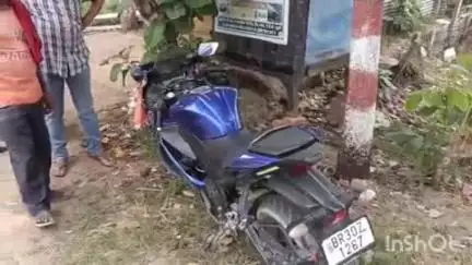 शिवहर: सरसोला कोठियां के पास दो बाइक की टक्कर, एक युवक घायल, एक फरार