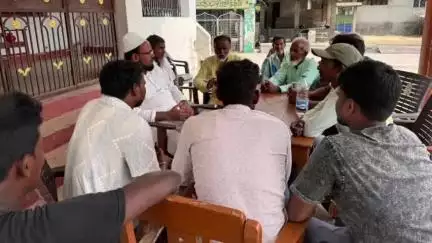 दिघलबैंक: कांटा टप्पू में विधायक ने लगाया जनता दरबार, लोगों की समस्याओं से हुए रूबरू