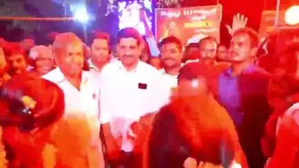 కె.ఏనుగుపల్లి కొండాలమ్మ అమ్మవారి జాతరలో ఉత్సాహంగా స్టెప్పులు వేసిన ఎమ్మెల్యే గిడ్డి, సోషల్ మీడియాలో వైరల్