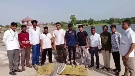 વડનગર: અંબાજી કોઠા તળાવમાંથી અજાણ્યા ઈસમનો મૃતદેહ મળી આવ્યો