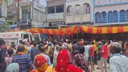 आंदर: आंदर बाजार में मृतक अली हुसैन का शव पहुंचते ही परिजनों में मचा कोहराम
