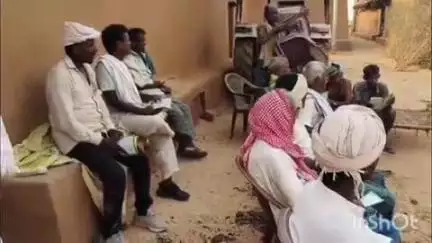 अधौरा: अधौरा के डुमरावां पंचायत में किसान चौपाल लगाकर किसानों को प्रशिक्षण दिया गया
