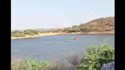 વાંકાનેર: વાંકાનેરના તિથવા ગામની સીમમાંથી વડસર તળાવમાં ડુબી ગયેલા યુવકનો 24 કલાકની જહેમત બાદ મૃતદેહ મળી આવ્યો….
