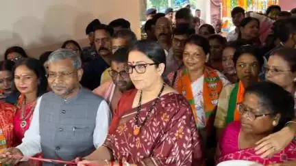 कांके: हरमू बीजेपी कार्यालय में मोदी सरकार के 11 साल पूरे होने पर प्रदर्शनी का पूर्व केंद्रीय मंत्री ने किया उद्घाटन