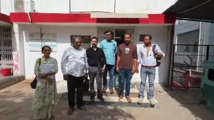 હિંમતનગર: હિંમતનગર પાસપોર્ટ ઓફિસ ખાતે એક સપ્તાહથી સર્વર સમસ્યા સર્જાતા અરજદારો પરેશાન.#jansamasya