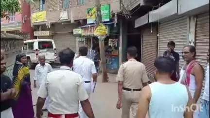 ডোমজুড়: বাকরা এলাকার বাসিন্দা ফুলটুসির বিরুদ্ধে এলাকাবাসীর গণস্বাক্ষর শুরু