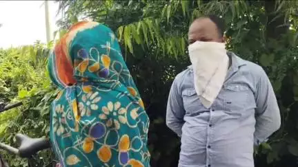 ইংরেজবাজার: বামনগোলায় ব্ল্যাক মেইলের চাপ সহ্য করতে না পেরে আত্মঘাতী যুবক, ফার্ম এলাকায় পুলিশ সুপারের দ্বারস্থ মৃত যুবকের স্ত্রী