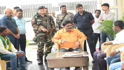 गोमिया: गोमिया विधायक सह पेयजल एवं स्वच्छता विभाग के मंत्री से ग्रामीणों ने विभिन्न समस्याओं को लेकर की शिकायत
