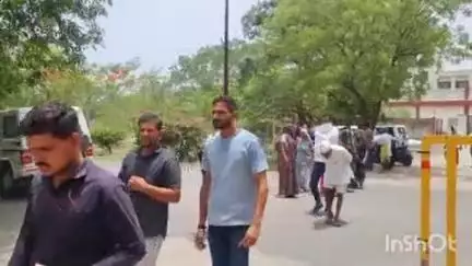 सीहोर नगर: ग्राम अवंतीपुरा के ग्रामीणों ने लाइट-पानी की समस्या को लेकर सीहोर कलेक्ट्रेट में दिया ज्ञापन