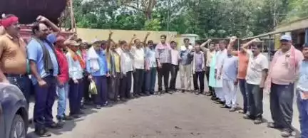 बेरमो: कथारा क्षेत्रीय कार्यकारी अध्यक्ष की अध्यक्षता में कामगारों के साथ हुई एक महत्वपूर्ण बैठक