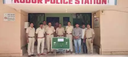 ಮಾಗಡಿ: ಮಹಿಳೆ ಕತ್ತಿನಲ್ಲಿದ್ದ ಸರ ಕದ್ದ ಪರಾರಿಯಾಗಿದ್ದ ಆರೋಪಿ ಬಂಧಿಸಿದ ಕುದೂರು ಪೊಲೀಸರು