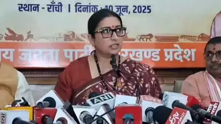 कांके: हरमू स्थित बीजेपी प्रदेश कार्यालय में पूर्व केंद्रीय मंत्री ने मोदी सरकार की 11 वर्षों की उपलब्धियां गिनाईं