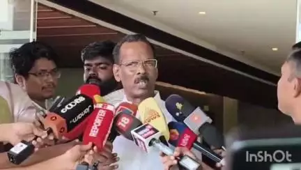 ഏറനാട്: യു.ഡി.എഫ് വർഗീയശക്തികളെ ചേർത്തുപിടിക്കുന്നതായി എൽ.ഡി.എഫ് കൺവീനർ വുഡ്ബൈൻ ഓഡിറ്റോറിയത്തിൽ പറഞ്ഞു