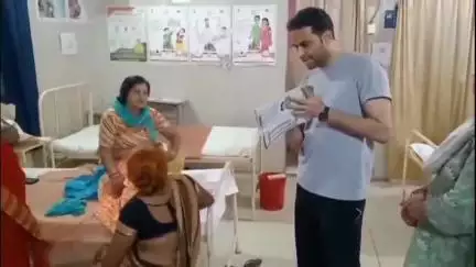 मंझनपुर: जिलाधिकारी ने किया औचक निरीक्षण, मंझनपुर और मूरतगंज के अस्पतालों की व्यवस्थाओं को चुस्त-दुरुस्त रखने के दिए निर्देश