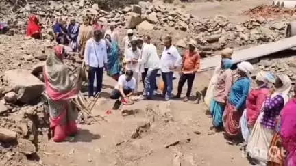 आठनेर: हिवरा में पाठा नदी पर स्वीकृत ₹10 लाख की पुलिया का जनप्रतिनिधियों ने किया भूमिपूजन
