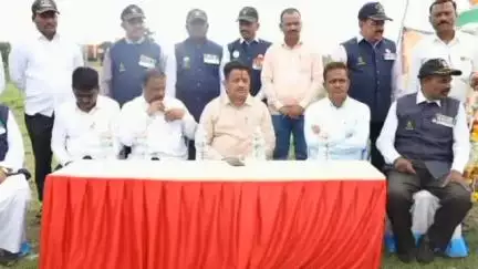 ಸಿಂದಗಿ: ಪಟ್ಟಣದಲ್ಲಿ ಮಾಜಿ ಸೈನಿಕರಿಗಾಗಿ ಭವನ ನಿರ್ಮಾಣ ಕಾಮಗಾರಿಗೆ ಭೂಮಿ ಪೂಜೆ ನೆರವೇರಿಸಿದ ಶಾಸಕ ಅಶೋಕ ಮನಗೂಳಿ