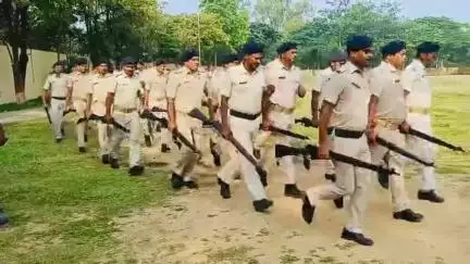 आज दिनांक-10.06.2025 को पुलिस अधीक्षक,बाँका के निर्देशानुसार  पुलिस केंद्र,बाँका में परेड का आयोजन किया गया ।