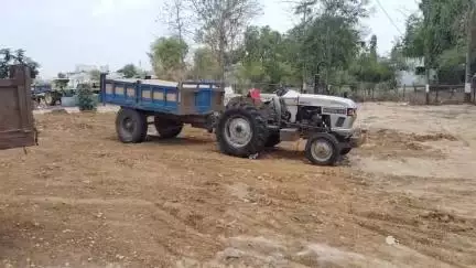 मोहाडी: सुकळी येथे रेतीची चोरटी वाहतूक करणारा ट्रॅक्टर मोहाडी पोलिसांच्या ताब्यात, चालक मालकाविरुद्ध गुन्हा दाखल