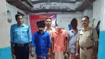 ইংরেজবাজার: অনুপ্রবেশকারীরা থাকলে ভোট ব্যাঙ্ক বাড়বে তৃণমূলের, গাজোলে 3 বাংলাদেশি গ্রেপ্তার প্রসঙ্গে পুরাটুলিতে বললেন BJP নেতা