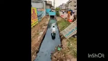 వికారాబాద్: 100 రోజుల ప్రణాళికలో భాగంగా పట్టణంలో వ్యాపారస్తులకు, పన్నుల చెల్లింపులపై అవగాహనా