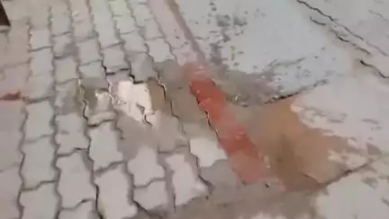 मऊ: मुंशीपुरा मखनवा में पाइप लीकेज और घर मे गंदा पानी आने से स्थानीय निवासी परेशान #jansamasya