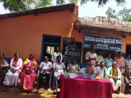 ರಾಣೇಬೆನ್ನೂರು: ನಗರದ ಸರಕಾರಿ ಕಿರಿಯ ಪ್ರಾಥಮಿಕ ಶಾಲೆಯಲ್ಲಿ ರೈತ ಹುತಾತ್ಮ ದಿನಾಚರಣೆ
