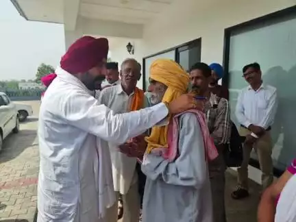 नालागढ़: नालागढ़ विधायक हरदीप सिंह बावा ने अपने गृह क्षेत्र में जन समस्याएं सुनीं