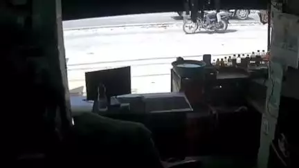 नूह: नूह बाईपास पर दुकान से मोबाइल चोरी, CCTV कैमरे में कैद हुई वारदात
