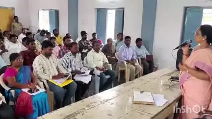 ఉదయగిరి: ఉదయగిరి మండలంలో ప్రతి ఒక్కరికి ఉపాధి హామీ పనులు కనిపించాలి  : ద్వామ పిడి గంగాభవాని