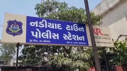 નડિયાદ: શહેરમાં એક્સપ્રેસ હાઇવે પર 16 દિવસ પહેલા મળી આવેલા મૃતદેહ પ્રકરણમાં હત્યાનો ગુનો નોંધાયો