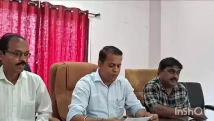 दोडामार्ग: स्वतःची राजकीय उंची पाहुन त्यांनी पुढचे पाऊल उचलावे; नगराध्यक्ष चव्हाण यांचा विरोधकांना नगरपंचायत कार्यालयात टोला