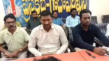 రామగుండం: న్యాయ సలహా పేరుతో చిక్కుముడి వేయకుండా, మారుపేర్ల సమస్యను పరిష్కరించాలి: సింగరేణి మారుపేర్ల బాధితులు