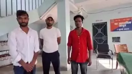 धोरैया: धनकुंड पुलिस ने बबुरा नहर के पास से नशे में धुत तीन युवकों को किया गिरफ्तार