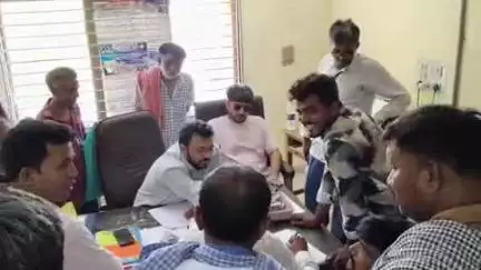 380 ગ્રામ પંચાયતની ચૂંટણીને લઈને પાટણ મામલતદાર કચેરી ખાતે ફોર્મની ચકાસણી હાથ ધરાઈ