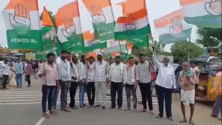 ధర్మారం: మంత్రి హోదాలో మొదటిసారి ధర్మారం వచ్చిన అడ్లూరి లక్ష్మణ్ కుమార్‌కు ఘన స్వాగతం పలికిన కాంగ్రెస్ శ్రేణులు