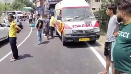 अम्ब: बणे दी हट्टी में ट्रक और मोटरसाइकिल की टक्कर में 32 वर्षीय महिला की हुई मौत