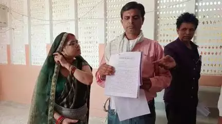 जतारा: सरकारी कर्मचारी के भाई ने किया कब्जा, पटवारी कर रहे गुमराह, कलेक्टर से शिकायत