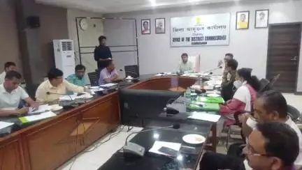পূব ডিব্ৰুগড়: জিলা আয়ুক্তৰ অধ‍্যক্ষতাত জিলা আয়ুক্তৰ কাৰ্যালয়ত অনুষ্ঠিত হয় কৃষি বিভাগৰ বিষয়া সকলৰ সৈতে এখন বৈঠক