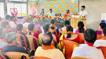 কুমারঘাট: পাবিয়াছড়া BJP মন্ডল কার্যালয়ে BJP দলের পক্ষ থেকে একটি গুরুত্বপূর্ণ আলোচনা সভা অনুষ্ঠিত হয় উপস্থিত বিধায়ক
