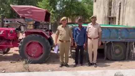 भीनमाल: भीनमाल पुलिस ने अवैध बजरी से भरे एक ट्रैक्टर ट्राली को किया जब्त, चालक को किया गिरफ्तार